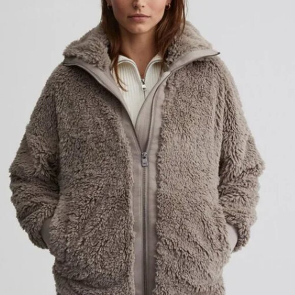 Varley Norfolk Taupe Jacket from Anthropologie - Picture 4 of 11